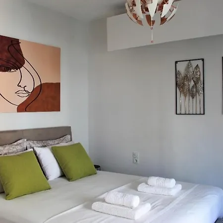 Maisoncalliroe * Volos